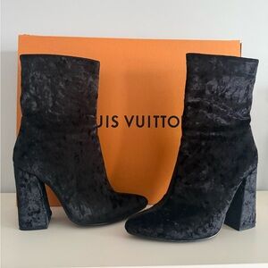 Black Velvet Ankle Boots Chunky Heel Size 9